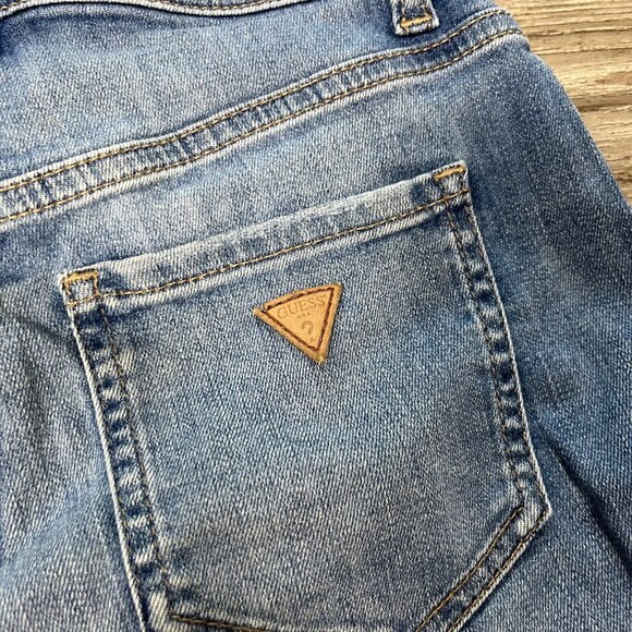 Guess High Rise Exposed Button Fly Leg Fray Denim Shorts Blue Women’s Size 24 - Picture 5 of 9